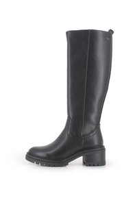 Bota negra hasta la rodilla hecha de cuero suave, con puntera redonda, tacón cuadrado y costuras mínimas para un diseño limpio. Suela texturizada para mayor agarre.