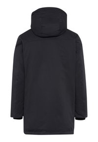 Zwarte geïsoleerde winterjas met aangehechte capuchon, lange mouwen en rechte zoom, weergegeven vanaf de achterkant op een effen witte achtergrond.