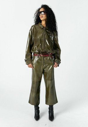Coster Copenhagen, Кожени панталони - shiny green