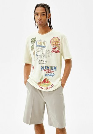 EASY FIT - Print T-shirt - white