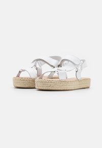 Zign Espadrilky - white