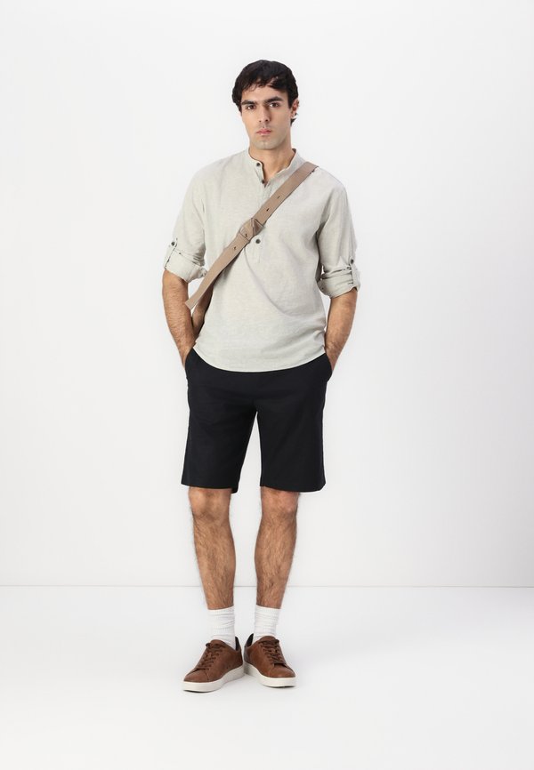 Shirt - beige abbey stone chambray3