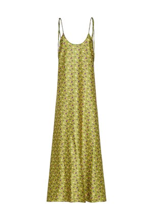 Vestito lungo in raso verde con spalline sottili e piccolo motivo floreale viola su tutta la superficie.