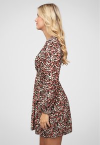 Cloud 5ive Dienas kleita - black