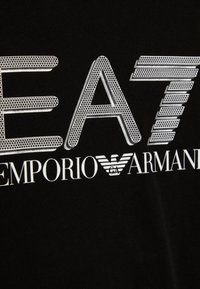 EA7 Emporio Armani Triko s potiskem - 1200