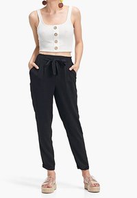 Stradivarius Tygbyxor - black