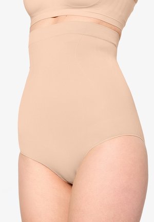 Beige Shapewear-Slip mit hoher Taille, getragen unter einem passenden BH am unteren Rumpf und den oberen Oberschenkeln einer Person.