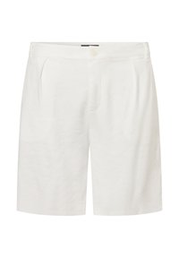 Witte shorts van een lichte stof. Kenmerken zijn onder meer plooien, een enkele knoopsluiting en een rechte pijp.