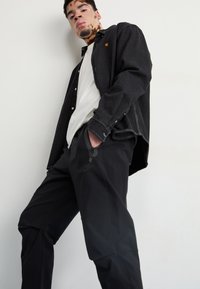 Thumbnail Image 5