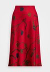 BELTING PRINT SATIN CHARMEUSE MIDI SKIRT - A-line skjørt - red/multi-colored