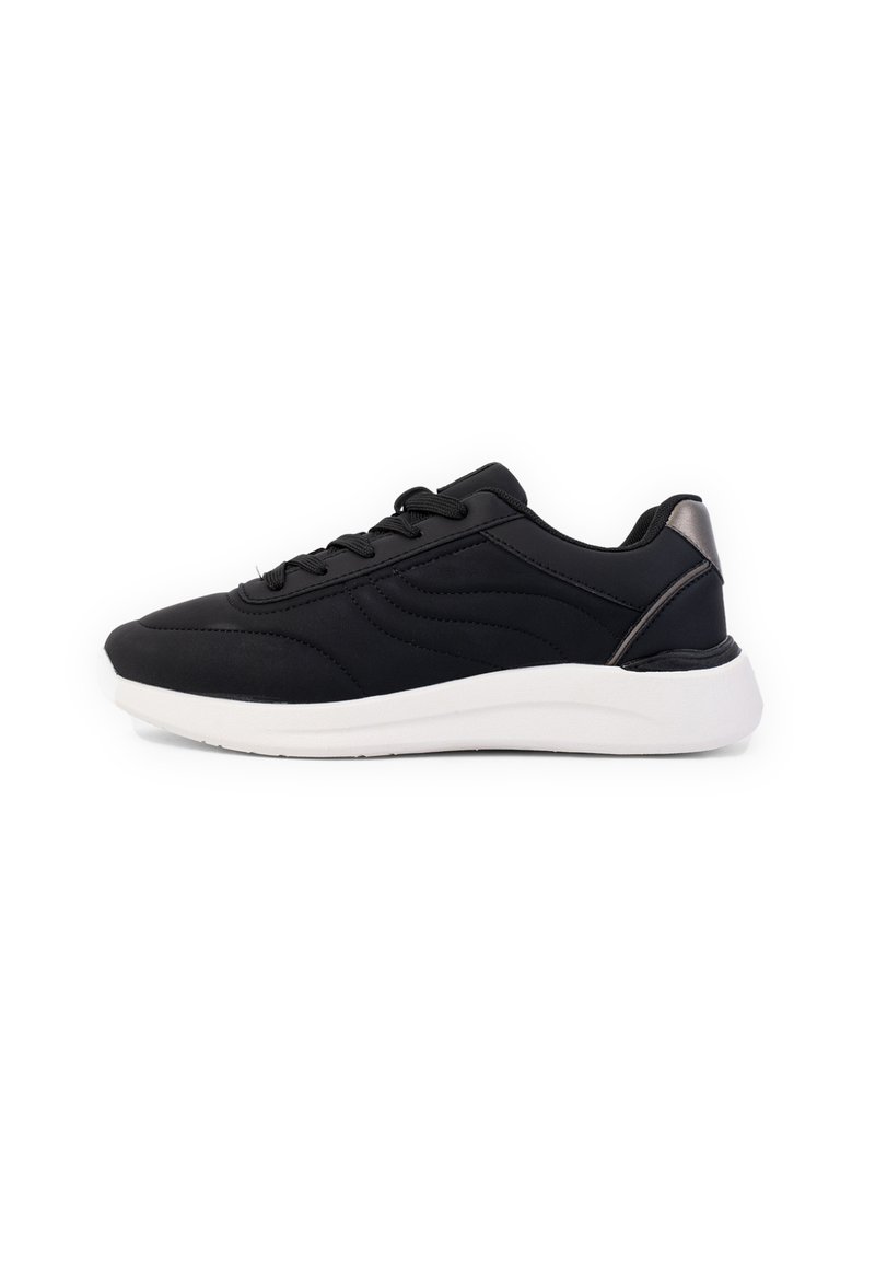 Bata Sportcipő - nero