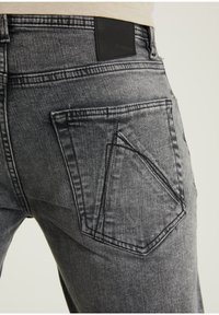 CHASIN' EGO.S SAGAN - Shorts di jeans - grey