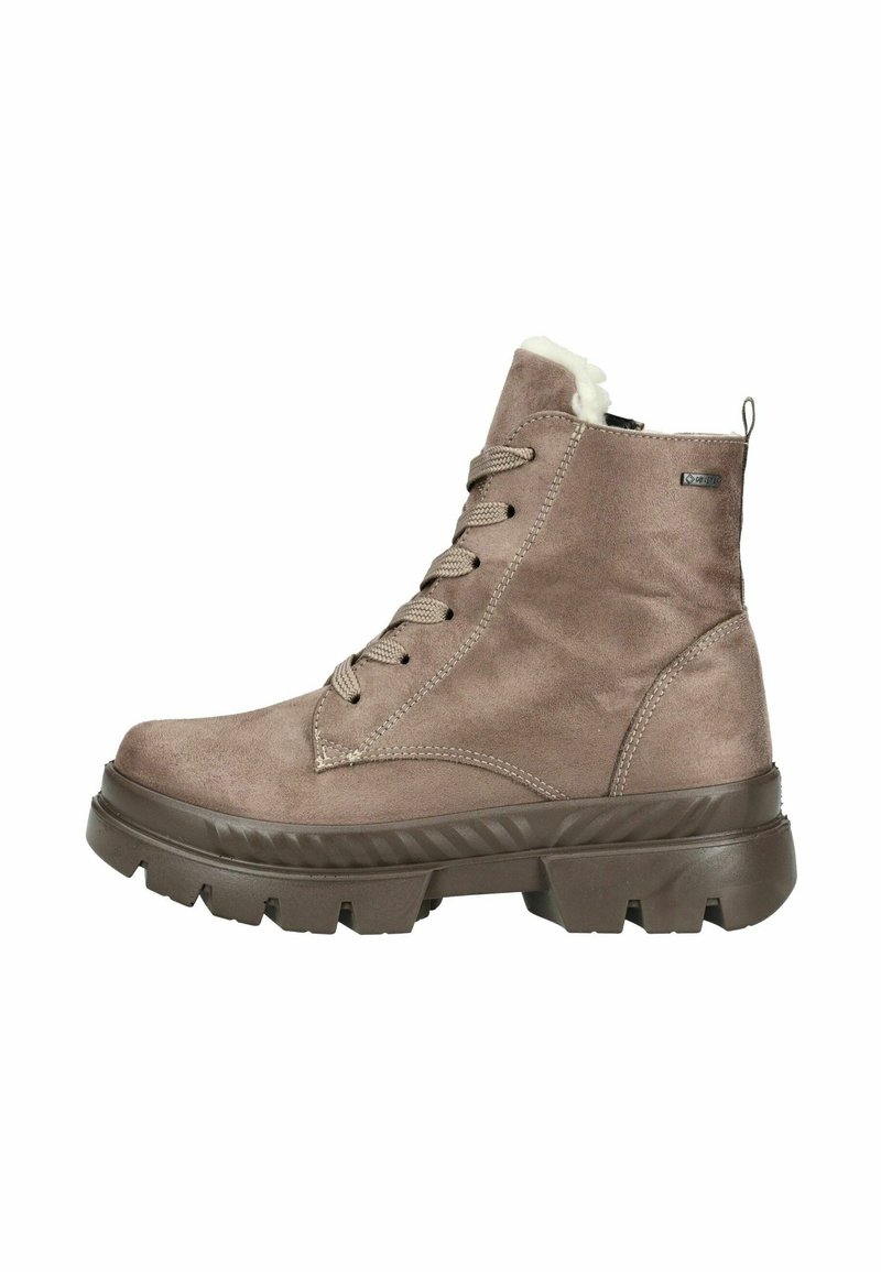 Botas de tobillo de ante marrón con un forro suave, punta redonda y suela de goma texturizada y gruesa. Presentan ojales metálicos y cordones.