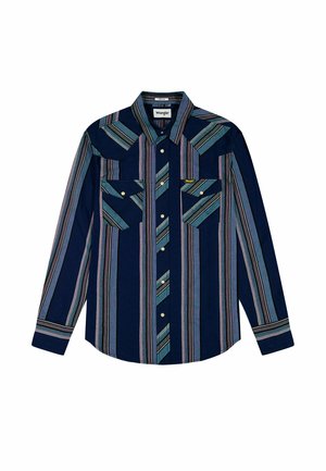 Marineblauwe overhemd met lange mouwen, voorzien van verticale strepen in blauw en pastelkleuren; twee voorzakken, puntige kraag en drukknoopsluiting.