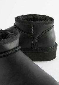 Next WARM LINED WATER REPELLENT  - Zimní obuv - black