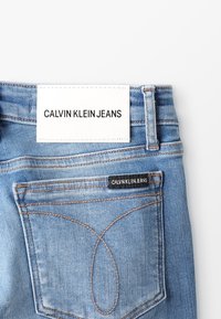 Calvin Klein Jeans SKINNY - Vaqueros pitillo - gibson blue stretch