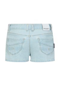 Shorts in denim azzurro chiaro con un design aderente, dotati di due tasche posteriori, dettagli di cucitura sottili e un'etichetta bianca del marchio in vita.