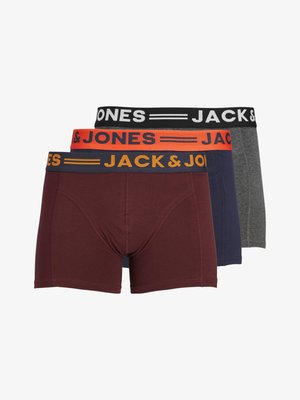 Tre paia di boxer da uomo in color bordeaux, blu navy e grigio con elastici a contrasto con il marchio. Tessuto in cotone morbido e elasticizzato.