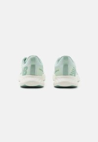 New Balance DYNASOFT BEAYA SPORT - Tenisice za trening - clay ash