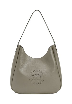 Borsa a spalla in pelle grigia con una doppia tracolla e un design di logo circolare perforato nella parte anteriore.