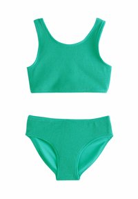 Zelený pletený bikiny, které mají strukturovaný crop top a odpovídající spodní část s hladkou podšívkou. Jednoduchý, čistý design v živé zelené barvě.