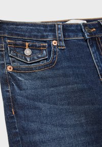 Stradivarius Flared-farkut - blue denim