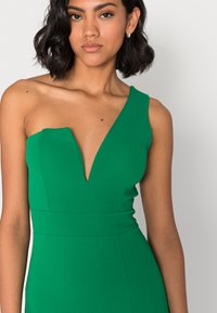 WAL G. SOYA ONE SHOULDER RUFFLE MAXI DRESS - Roupa de cerimónia - leaf green
