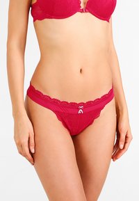 LASCANA PRETTY - String - beere