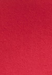 Στερεή κόκκινη υφή με λεπτό κόκκο, που δείχνει ομοιόμορφο χρώμα και διακριτικές παραλλαγές στην σκιά.
