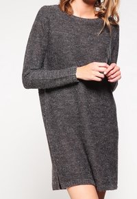 VILA Pletené šaty - mottled dark grey