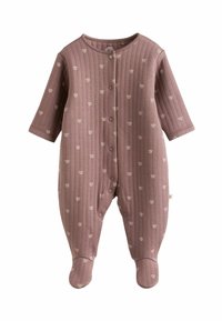 Pink quilted heldragt med lange ærmer, med små bjørnemønstre, frontknapper og foddesign; blød stoftekstur.