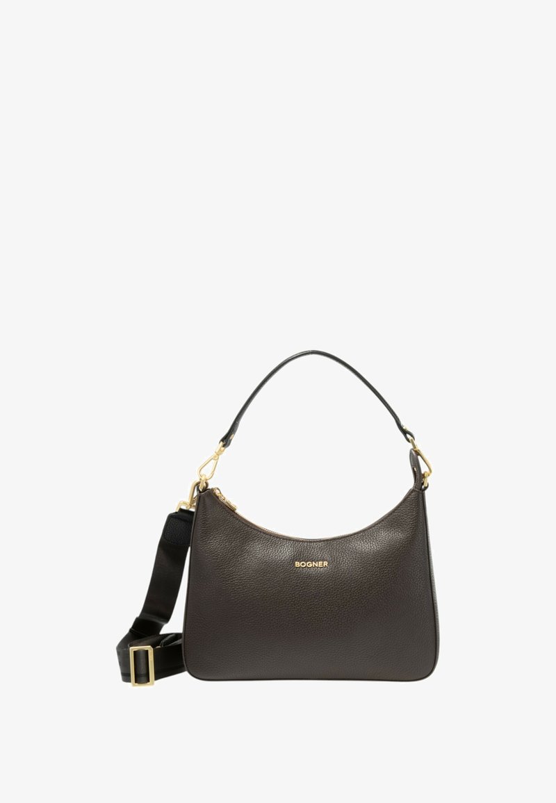 Ciemnobrązowa skórzana torebka z fakturowanym wykończeniem, z pojedynczym zakrzywionym uchwytem oraz odpinanym czarnym paskiem z złotymi akcentami.