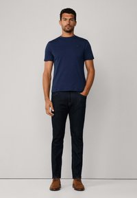 Hackett London Základné tričko - ink blue