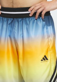 adidas Performance CRAZY LITE - Korte broeken - crew yellow clear sky