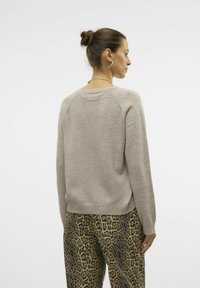 Vero Moda Trui - silver mink