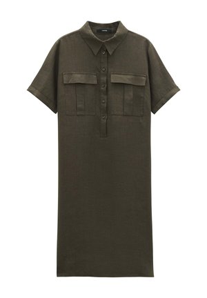 Khakigrünes Leinenhemdkleid mit Kragen, kurzen Ärmeln, sechs Knöpfen und zwei vorderen Taschen. Gerade geschnitten und knielang.
