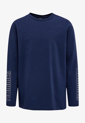 Marineblaue Langarm-T-Shirt aus weichem Baumwollmaterial. Mit Rundhalsausschnitt und weißem Logo-Text entlang des linken Ärmels. Geschmeidige Textur.