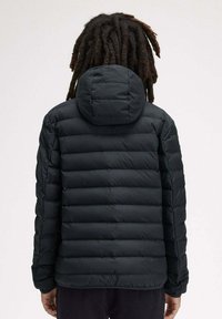 Fred Perry CON - INSULATED HOODED - Giacca invernale - blu