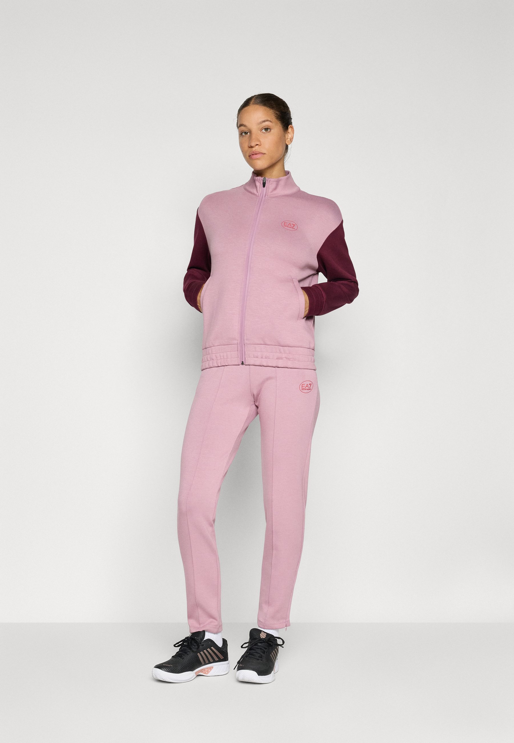 EA7 Emporio Armani ピンクレインウェア EA7 Emporio Armani ピンクレインウェア - メルカリ