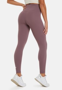 SQUATPROOF Legging - dark purple