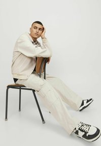 Jack & Jones JPSTBILL TYLER - Pantaloni cargo - moonbeam