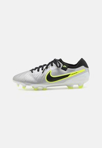 Unselected, metallic silver/black/volt
