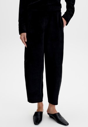 someday., MID RISE CROPPED BARREL - Stoffhose - black