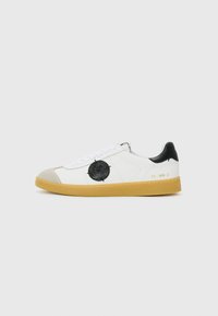 ACBC - GOBI - Trainers - white/black Thumbnail Image 1