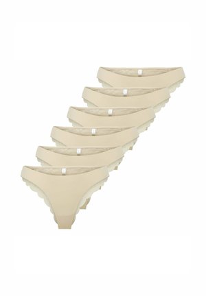 Hautfarbene Strings mit Spitzenbesatz im Set von sechs. Sie verfügen über einen glatten Stoff, einen V-förmigen Bund und gewellte Kanten für zusätzlichen Detailreichtum.