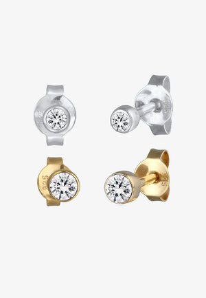 Øreringe i sterling sølv og guld med runde klare cubic zirconia-sten; mærket 925, med glatte overflader og et enkelt design.