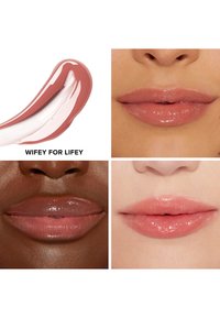 Lippenprodukt-Abstrich in einem rosa-nudefarbenen Farbton mit glänzendem Finish. Drei Models zeigen verschiedene Lippenfarben und fördern die Inklusivität. Text: "WIFEY FOR LIFEY."