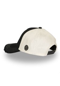 Casquette de baseball en maille noir et blanc avec visière incurvée et bande réglable, dotée d'un petit logo circulaire sur le panneau latéral.
