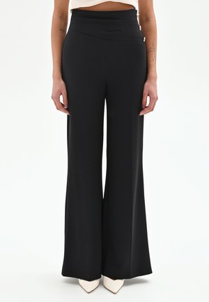 PALAZZO VITA ALTA CON BOTTONI - Stoffhose - black