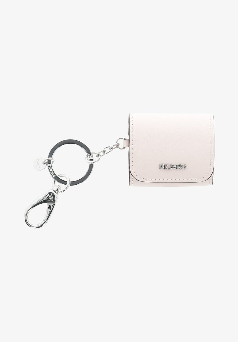 Roze leren sleutelhanger portemonnee met een drukknoopsluiting, zilverkleurige hardware, een schakelkette en een ronde sleutelring bevestiging. Voorzien van een gegraveerd logo.